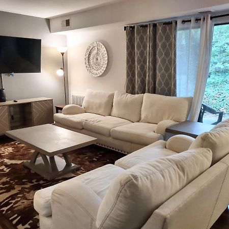 Charming Condo In Central Роли Экстерьер фото